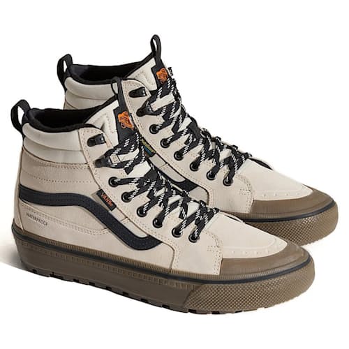 laydown image of MTE Sk8-Hi Waterproof Insulated Shoe