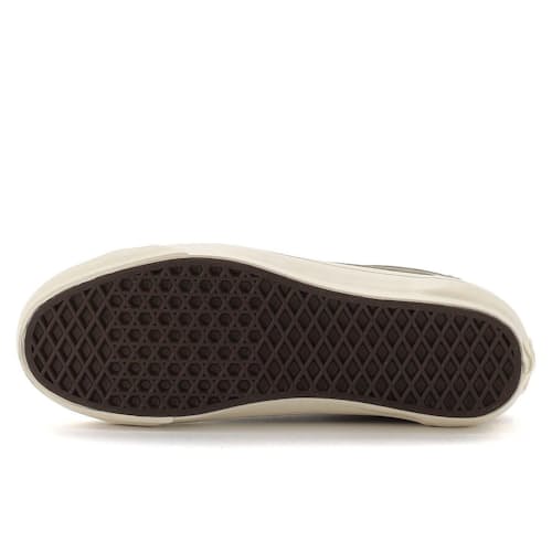 laydown image of Premium Old Skool 36 Sneaker