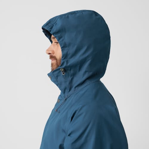 on model image of Vardag Anorak