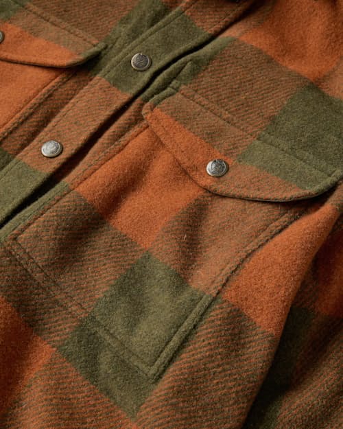 laydown detail image of Canada Heavy Flannel Shirt