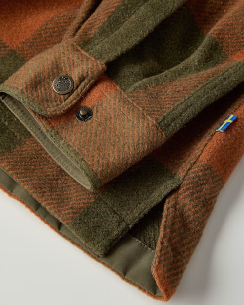 laydown detail image of Canada Heavy Flannel Shirt