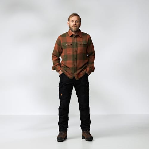 on model image of Canada Heavy Flannel Shirt