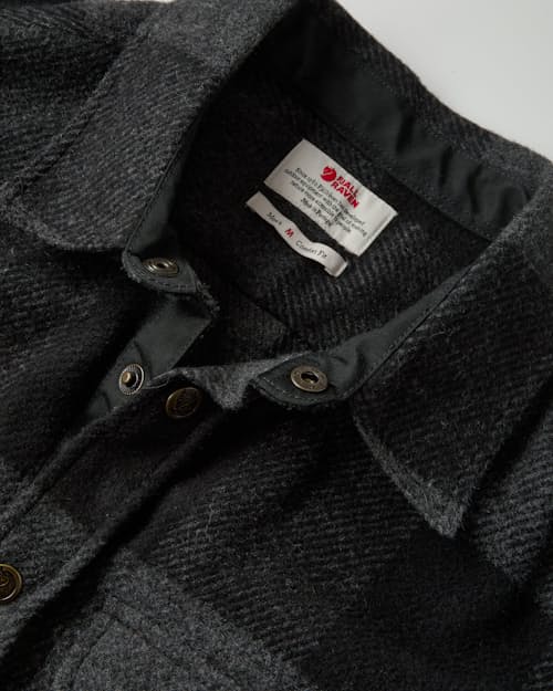 laydown detail image of Canada Heavy Flannel Shirt
