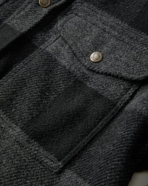 laydown detail image of Canada Heavy Flannel Shirt