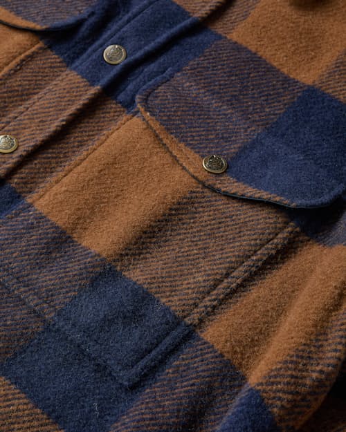 laydown detail image of Canada Heavy Flannel Shirt