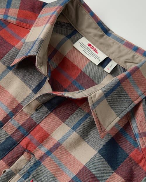 laydown detail image of Fjallglim Shirt