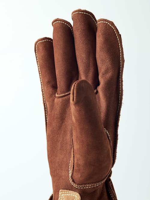laydown detail image of Oden Nubuck Glove