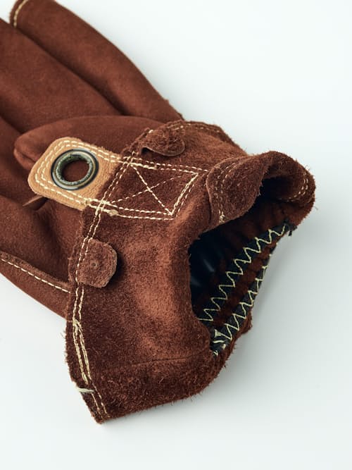 laydown detail image of Oden Nubuck Glove