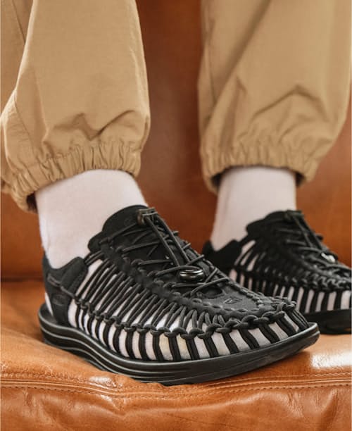 lifestyle image of UNEEK Sandal