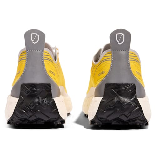 laydown image of 001 Trail Running Sneaker