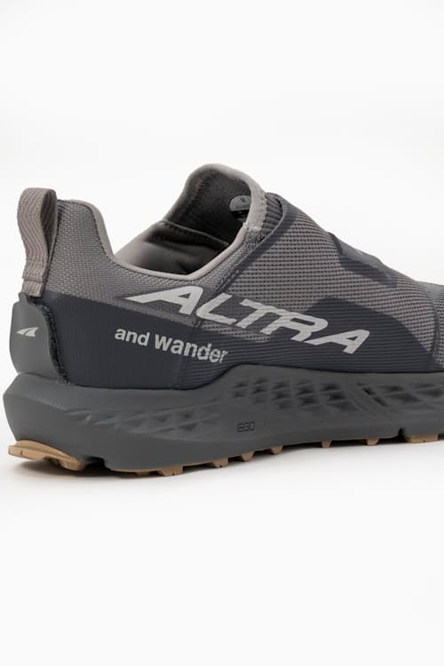 laydown detail image of Altra x and Wander Timp 5 BOA