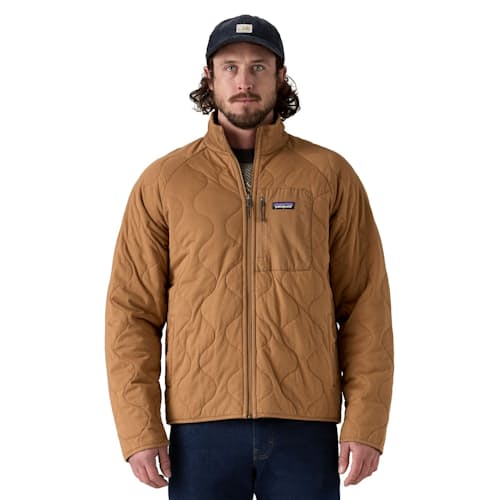 on model image of Daily Quilted Jacket