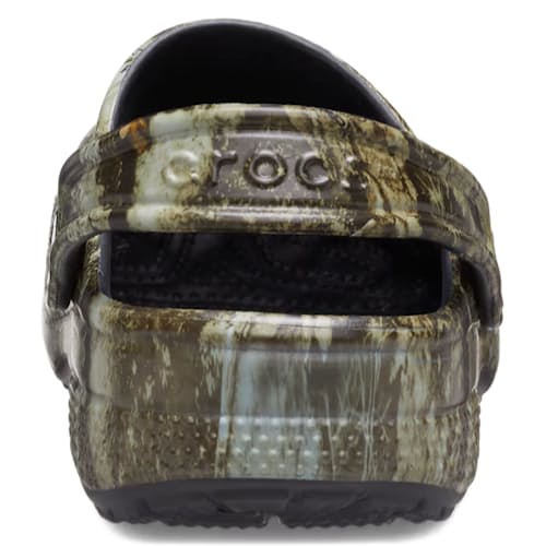 lifestyle image of Realtree APX Classic Clog