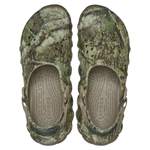 laydown image of Realtree APX Echo RO Clog