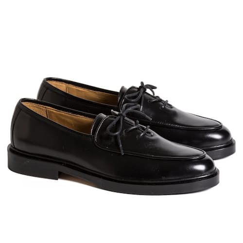 laydown image of Oli Lace Up