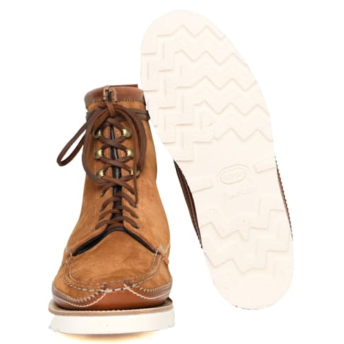 laydown image of Handsewn Maine Guide DB Boots