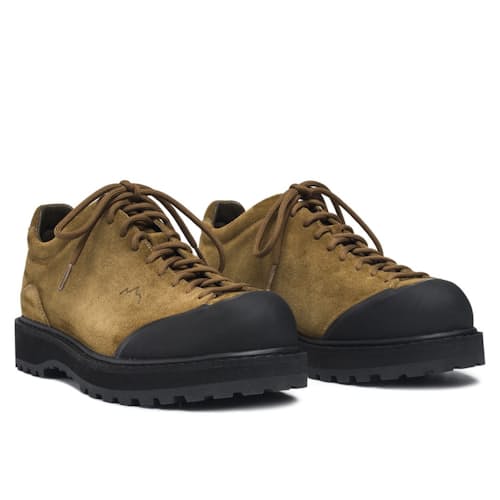 laydown image of Ampezzo Hiking Shoe