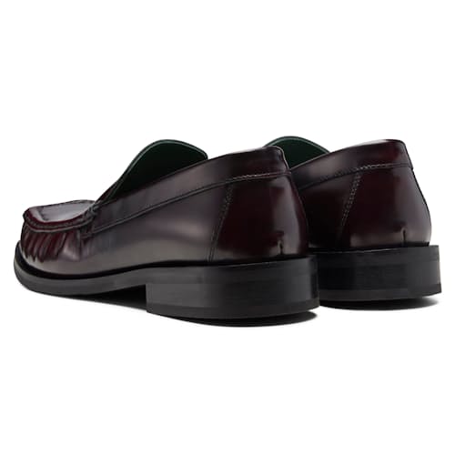 laydown image of Michel Loafer