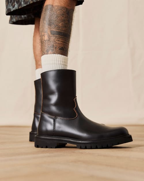 lifestyle image of Moto Boot