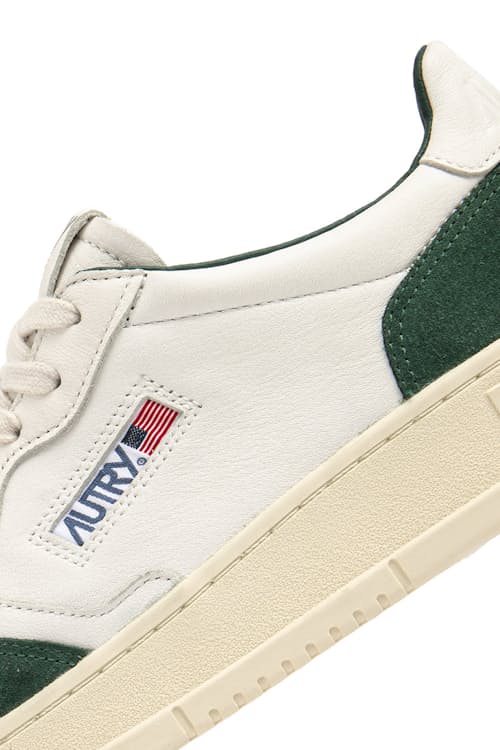 laydown detail image of Medalist Low Sneaker