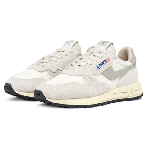 laydown image of Reelwine Low Sneaker