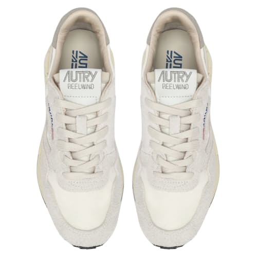 laydown image of Reelwine Low Sneaker