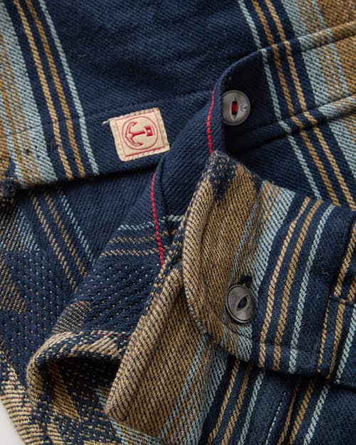 laydown detail image of Klamath Shirt