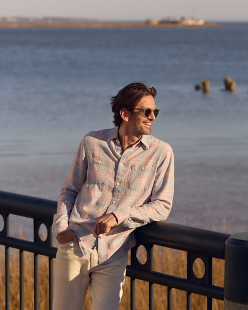 lifestyle image of Hadley Sunglasses