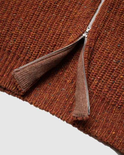 laydown detail image of Loose Ends