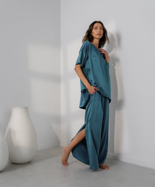 on model image of Women's Washable Silk Tee Pant Set