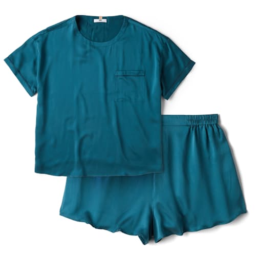 laydown image of Women's Washable Silk Tee Short Set