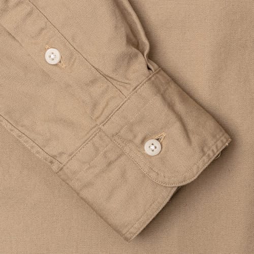 laydown detail image of Classic American Vintage Slim Oxford Shirt