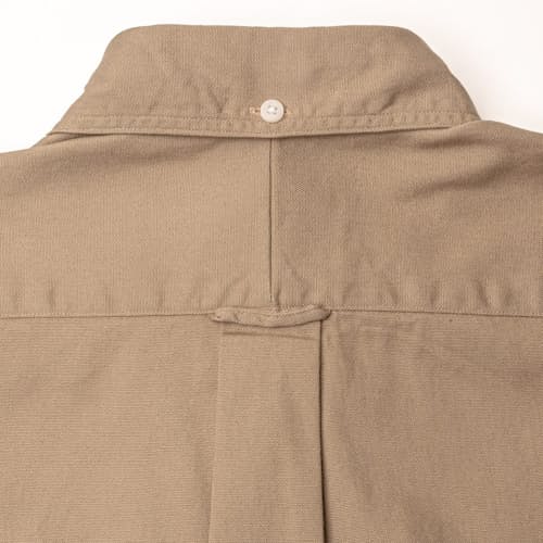 laydown detail image of Classic American Vintage Slim Oxford Shirt