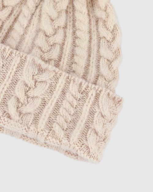 laydown detail image of Cable Festival Hat