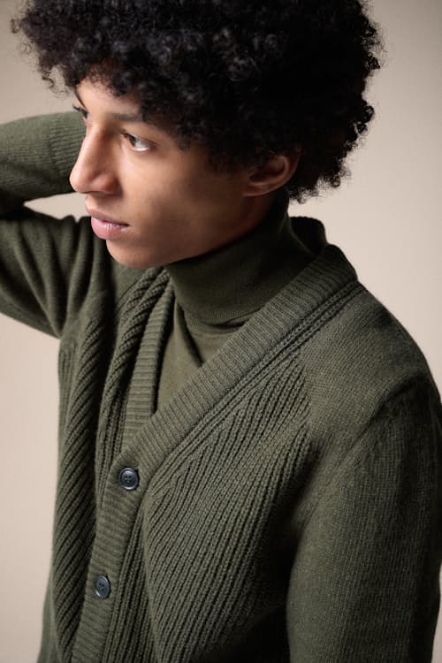 lifestyle image of Mainland Knitted Cardigan