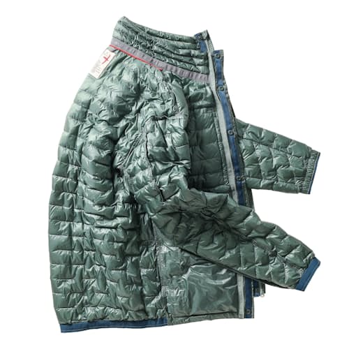 laydown image of Featherweight Down Jacket