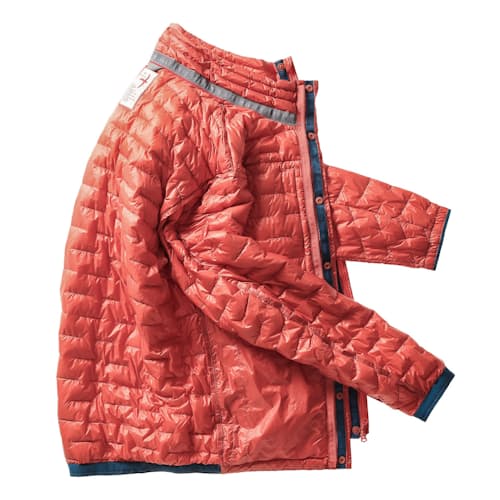 laydown image of Featherweight Down Jacket