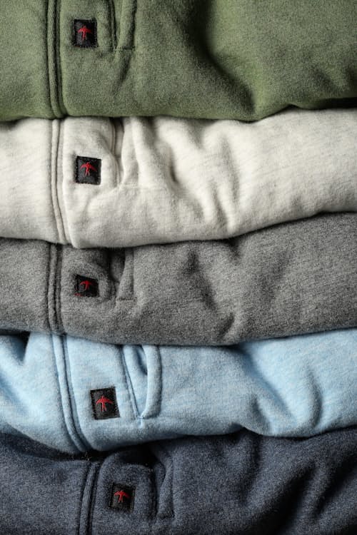 laydown detail image of Superfleece Trackpant
