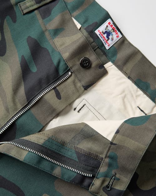 laydown detail image of Utility Cotton Twill Cargo Pant