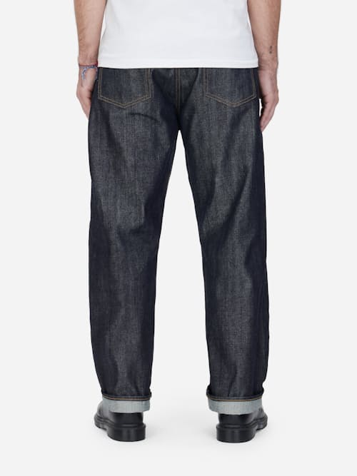 on model image of Relaxed Straight Selvedge Denim Jeans