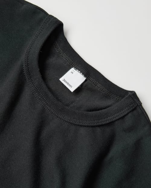 laydown detail image of Heavyweight T-Shirt (2 Pack)