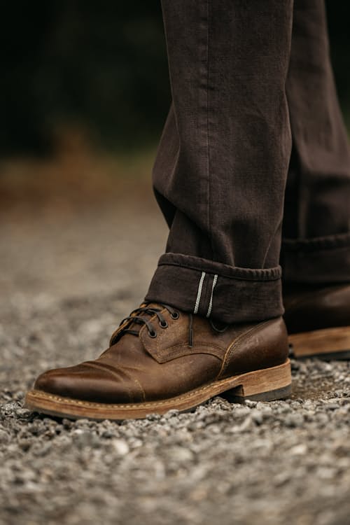 lifestyle image of The Barrel Classic Straight Natural Slub Denim Jeans
