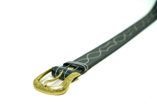 laydown detail image of El Charro Lucky Belt