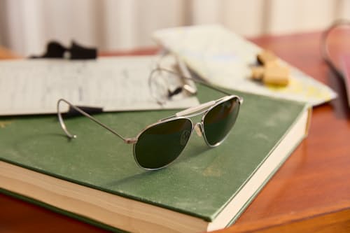 lifestyle image of AN-6531 Aviator Sunglasses