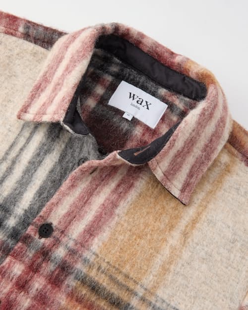 laydown detail image of Nolan Overshirt