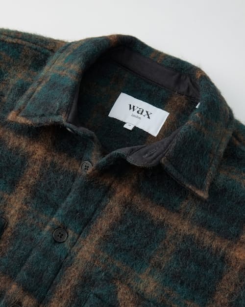 laydown detail image of Whiting Overshirt