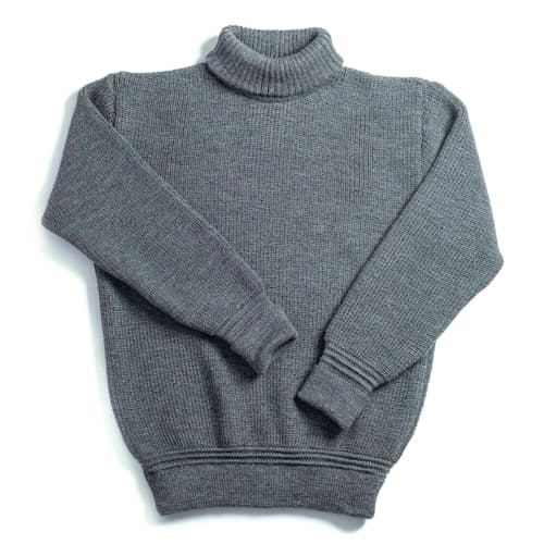 laydown image of Rollkragen Sweater