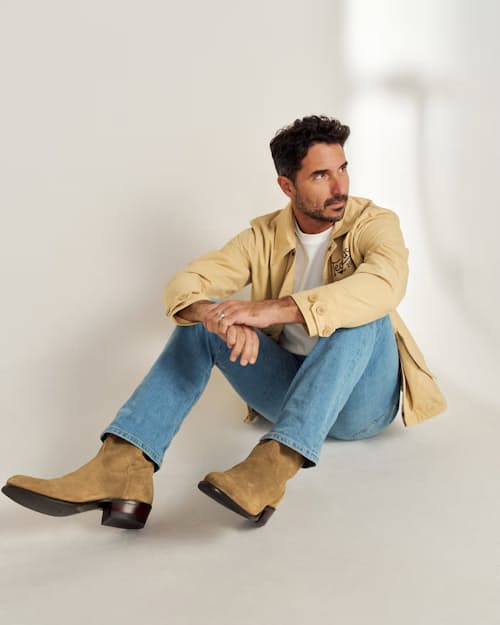 on model image of The Johnny Roughout Boot