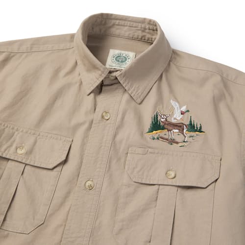 laydown detail image of Seager x Mossy Oak Chief Overshirt