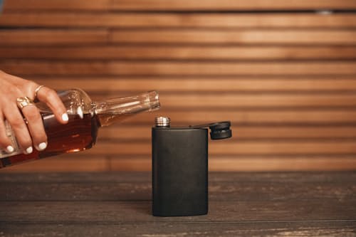 lifestyle image of Aero Flask